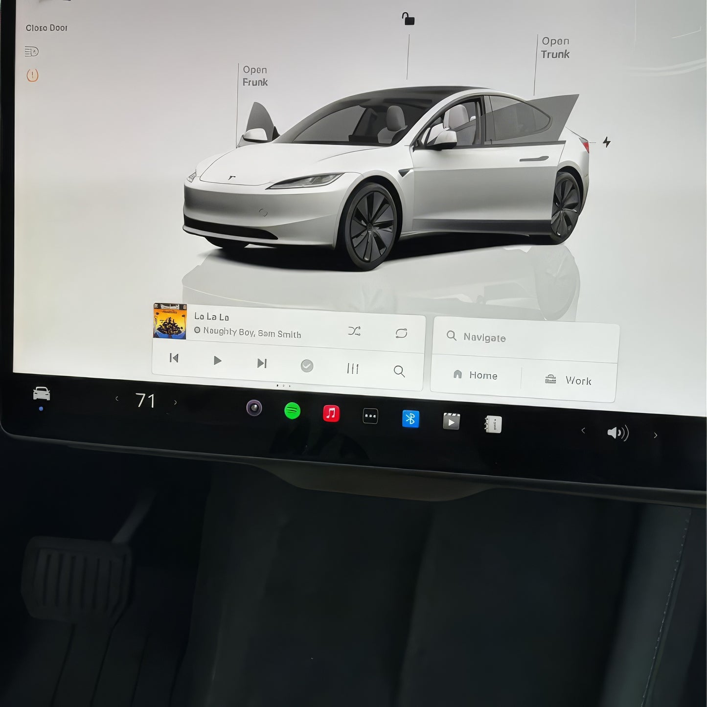 Under-Screen Storage Box for Tesla Model 3 (’17–’24), Model 3 Highland(24+), Model Y (’20–’24), Model Y Juniper (25+)